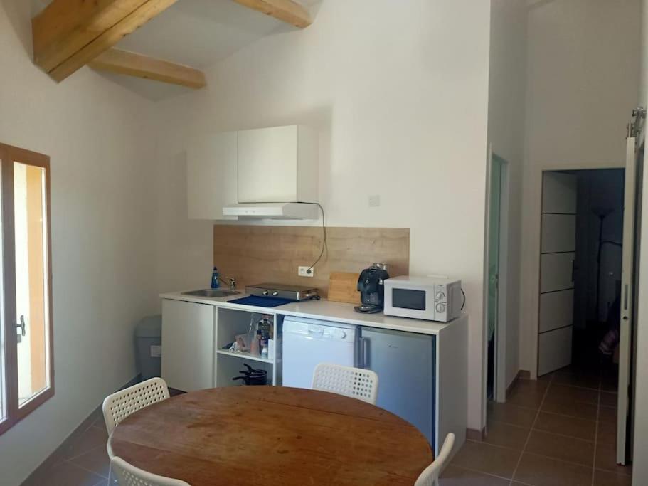 Le Clos Du Pin Thezan-les-Beziers Kültér fotó